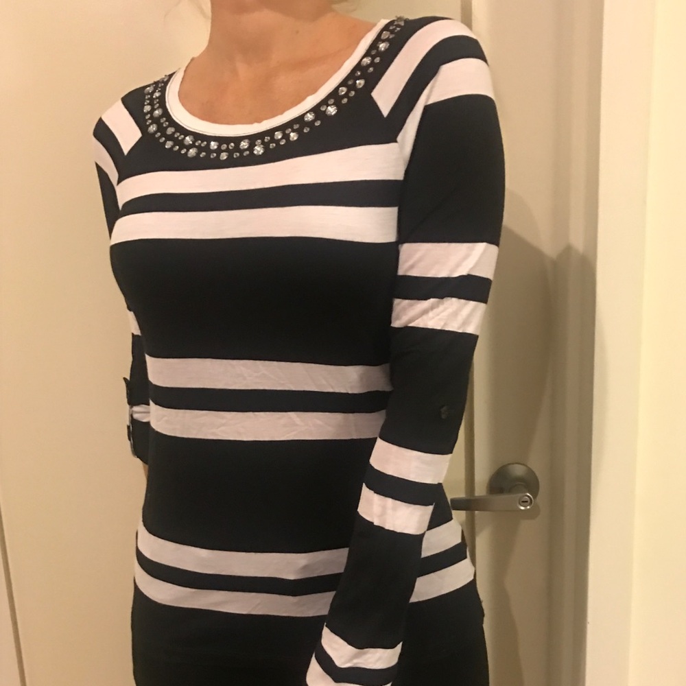 INTERNATIONAL CONCEPTS BLACK & WHITE STRIPED TOP